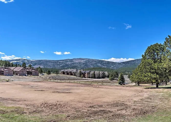Cozy Family Ski Condo In Angel Fire Resort!